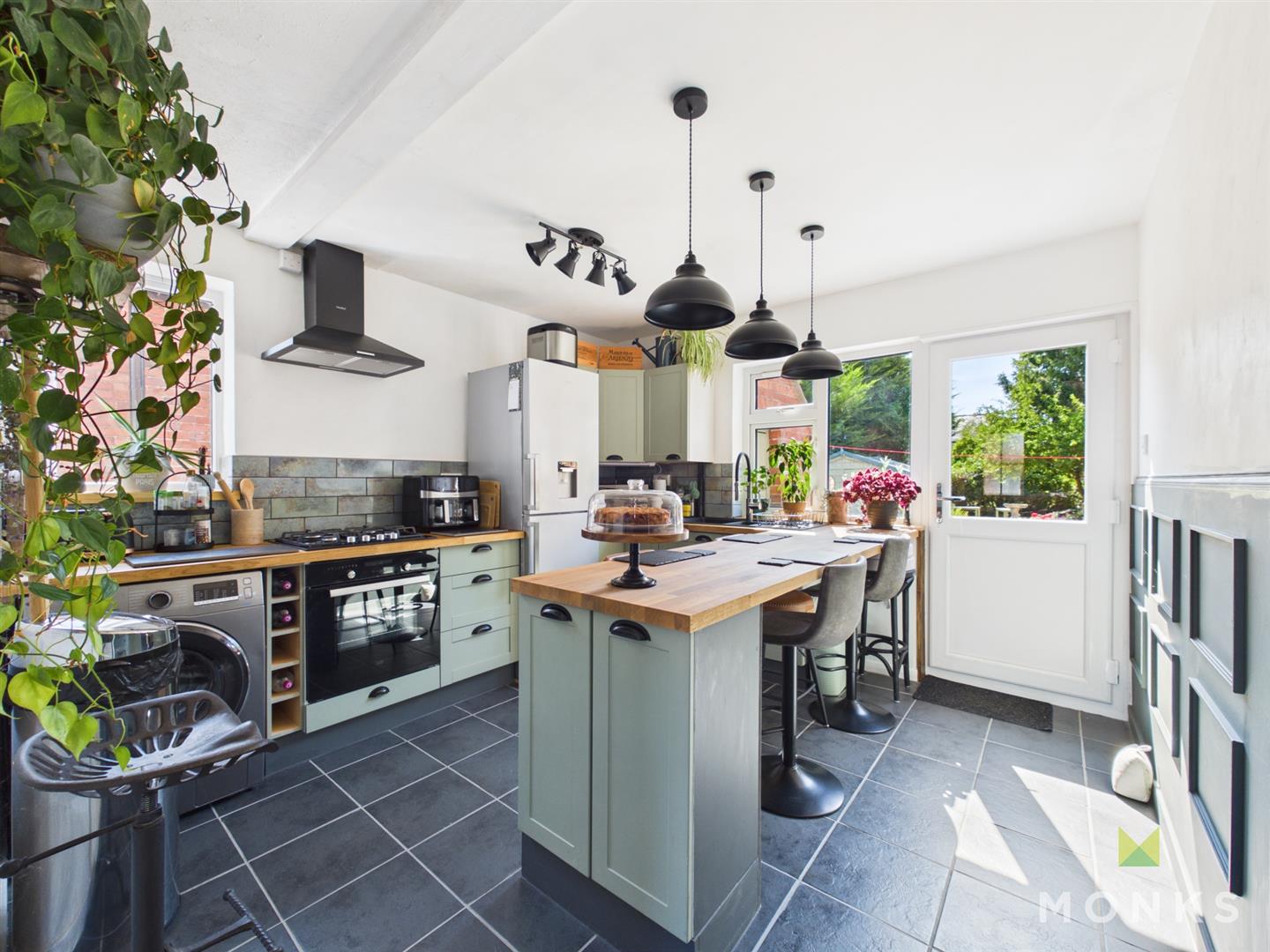 27 Coppice Drive, Oswestry, SY11 1EX For Sale